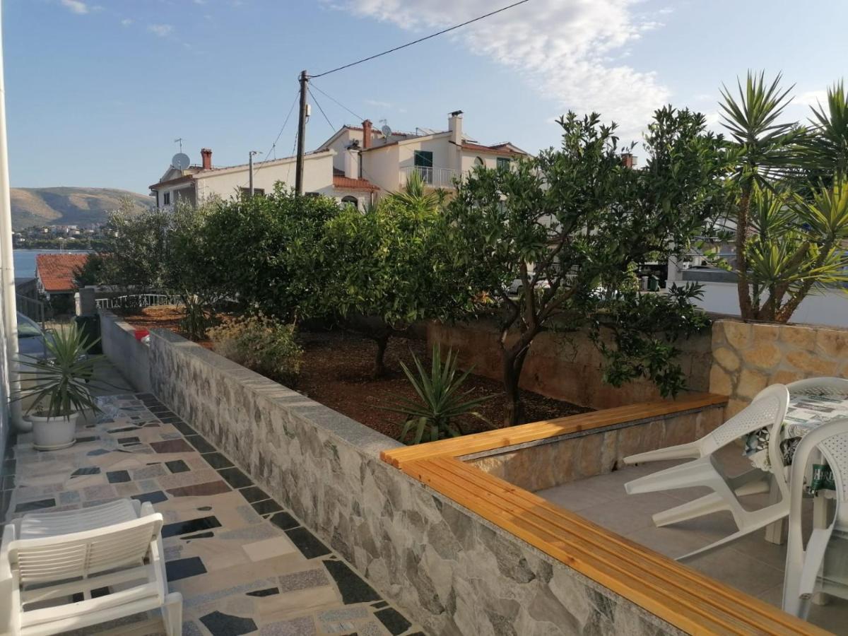 Apartment Slavica Trogir Exterior foto